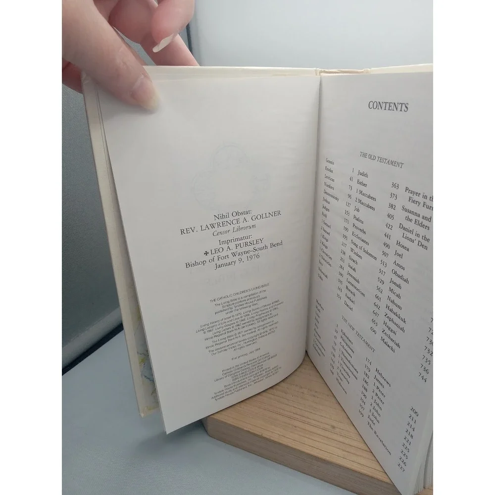 The Catholic Children's Living Bible Tyndale‎